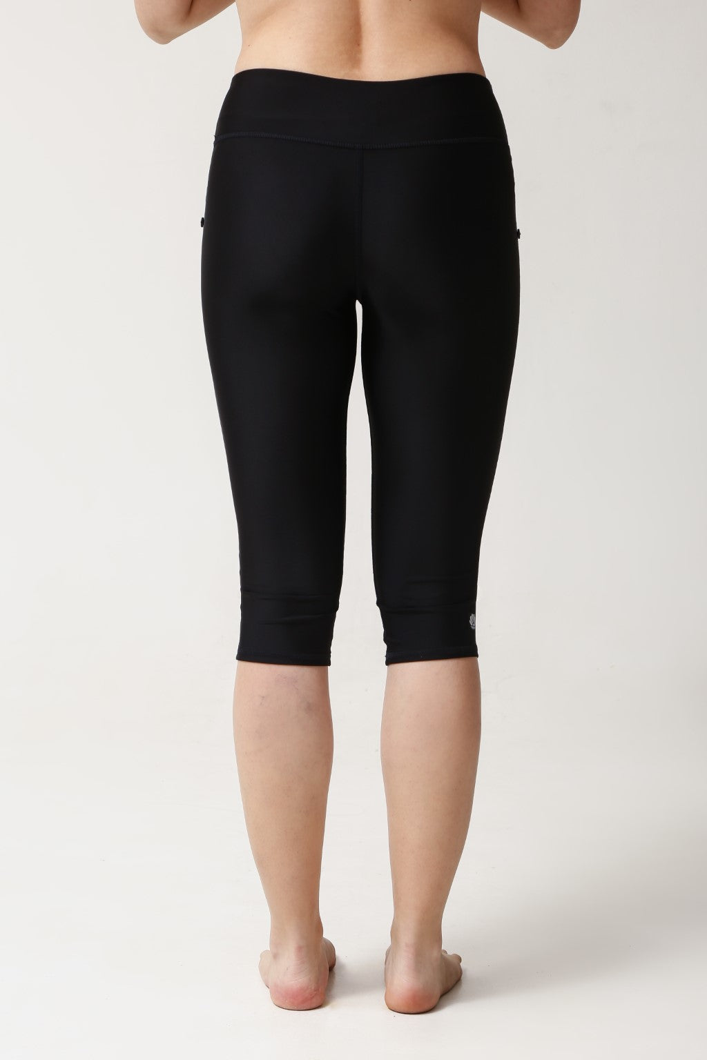 Lanuuk Capri Swim Tights - Black | Cropped Shorts Swimming Leggings Modest Swimwear Burkini